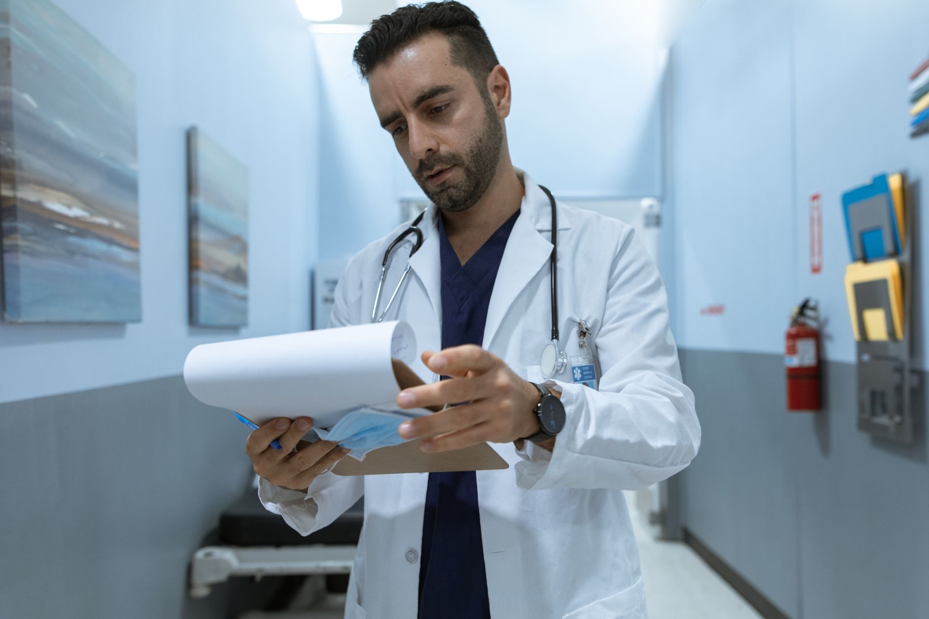 How High-Income Professionals Invest Without Quitting Their Day Job