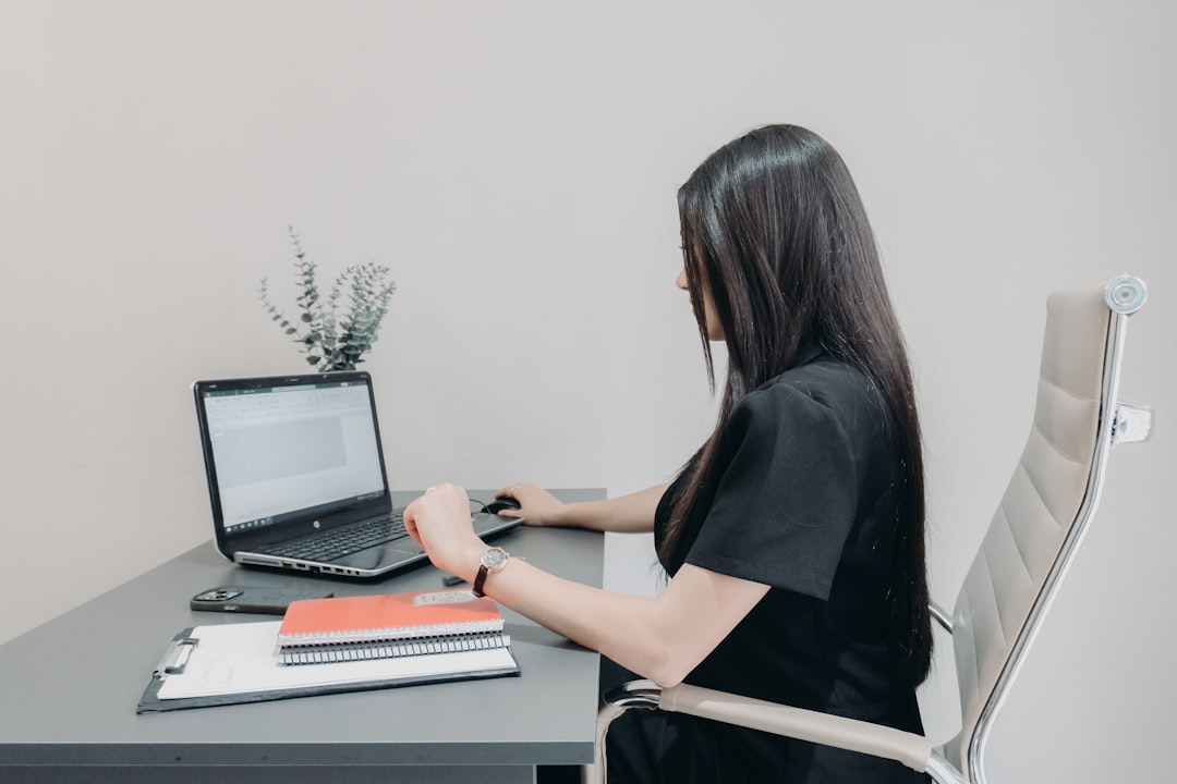 How to Set Stop-Losses When You Won't Be at Your Desk for 10 Hours